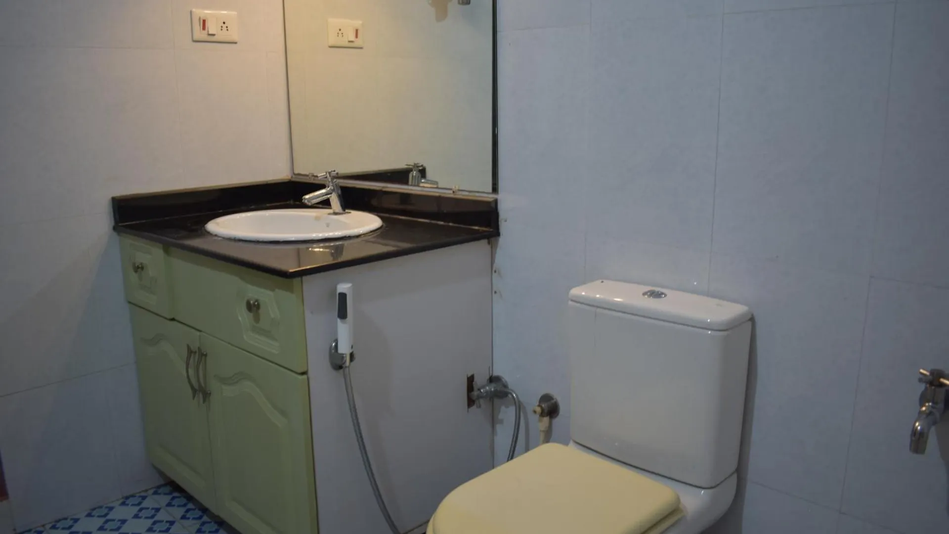 Ben'S Villa Kannur ! 0*,