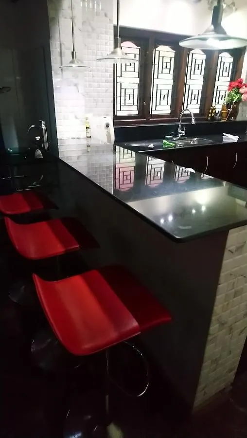 Privatunterkunft Ben'S Villa Kannur !