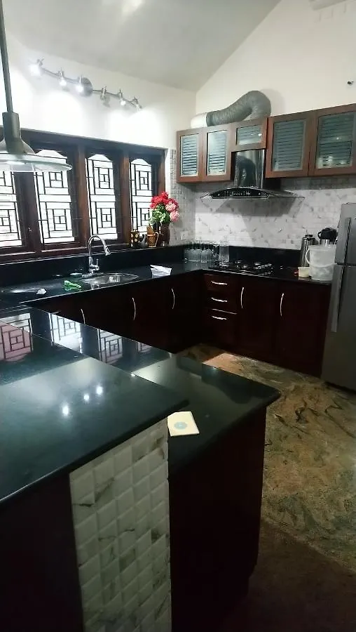 Privatunterkunft Ben'S Villa Kannur !